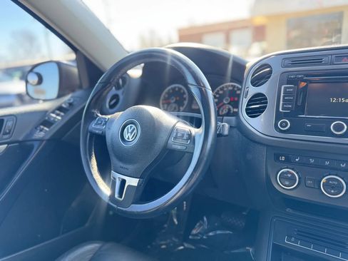 Used 2013 Volkswagen Tiguan SEL image 28