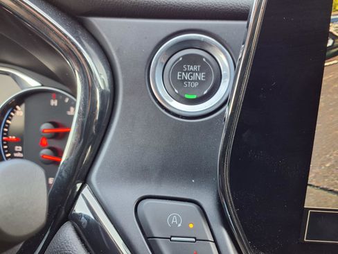 Used 2025 Chevrolet Blazer RS FWD image 12