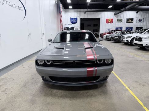 Used 2019 Dodge Challenger SXT w/ Plus Package RWD image 17