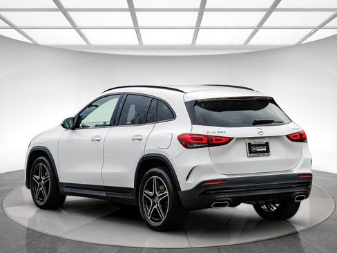 Certified 2022 Mercedes-Benz GLA 250 4MATIC image 2
