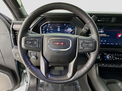 Used 2024 GMC Sierra 2500 AT4X AWD/4WD image 11