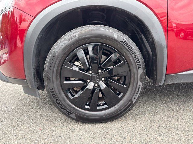 Used 2024 Nissan Pathfinder SV FWD image 16