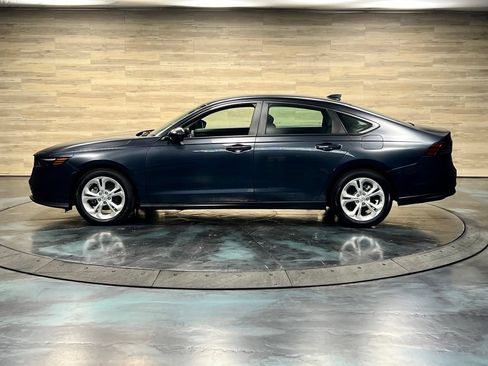 Used 2025 Honda Accord LX image 20