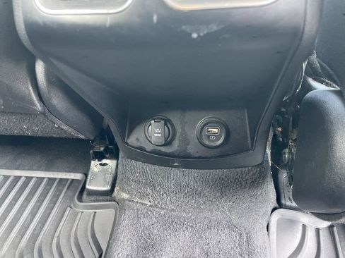 Used 2022 Kia Sorento LX AWD/4WD image 23