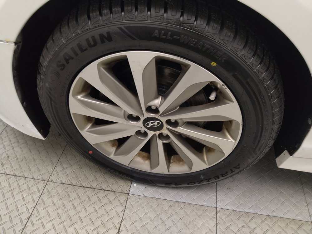 Used 2017 Hyundai Sonata Sport w/ Value Edition Package 02 FWD image 31