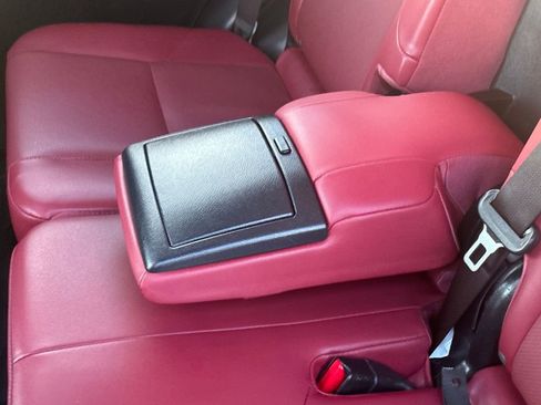 Used 2023 Lexus GX 460 Premium image 39