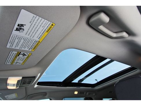 Certified 2024 Nissan Pathfinder SV w/ SV Premium Package FWD image 31