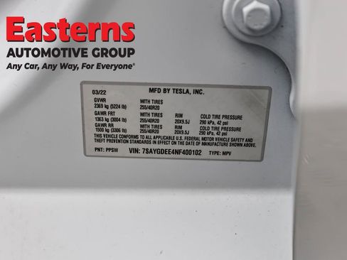 Used 2022 Tesla Model Y Long Range image 34