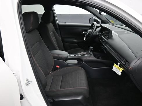Used 2025 Honda HR-V Sport image 23