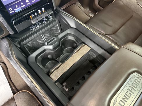 Used 2025 RAM 1500 Limited AWD/4WD image 21