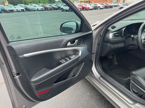 Used 2023 Genesis G70 2.0T AWD/4WD image 5