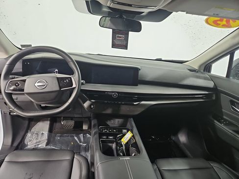 Certified 2025 Nissan Murano SV AWD/4WD image 14