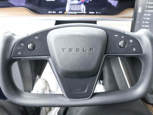 Used 2022 Tesla Model X Base image 11