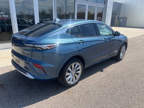 Used 2024 Buick Envista Avenir FWD image 3