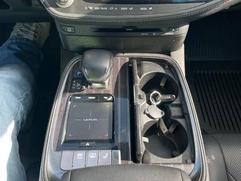 Used 2018 Lexus LS 500h AWD image 22