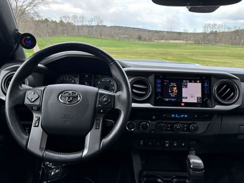 Used 2019 Toyota Tacoma TRD Pro w/ Desert Air Intake Package AWD/4WD image 24