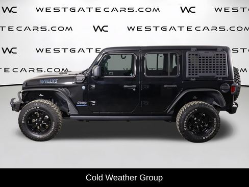 Used 2023 Jeep Wrangler Unlimited w/ Cold Weather Group AWD/4WD image 5