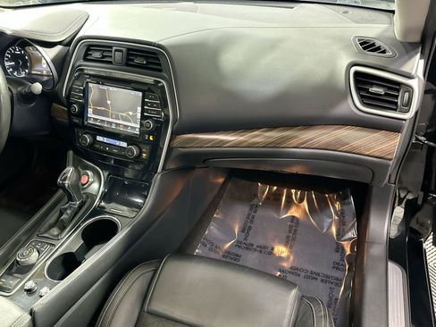 Used 2018 Nissan Maxima Platinum image 38