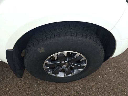 Used 2018 Nissan Frontier PRO-4X AWD/4WD image 35