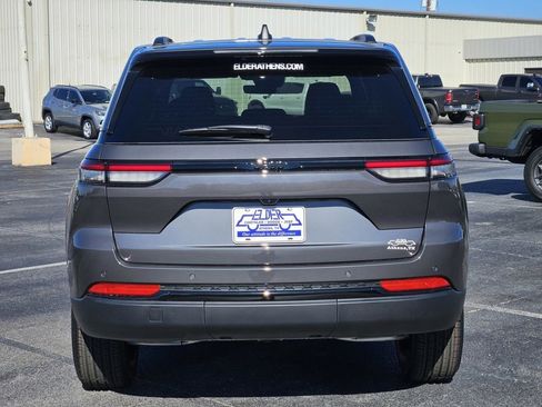 New 2025 Jeep Grand Cherokee Laredo image 5