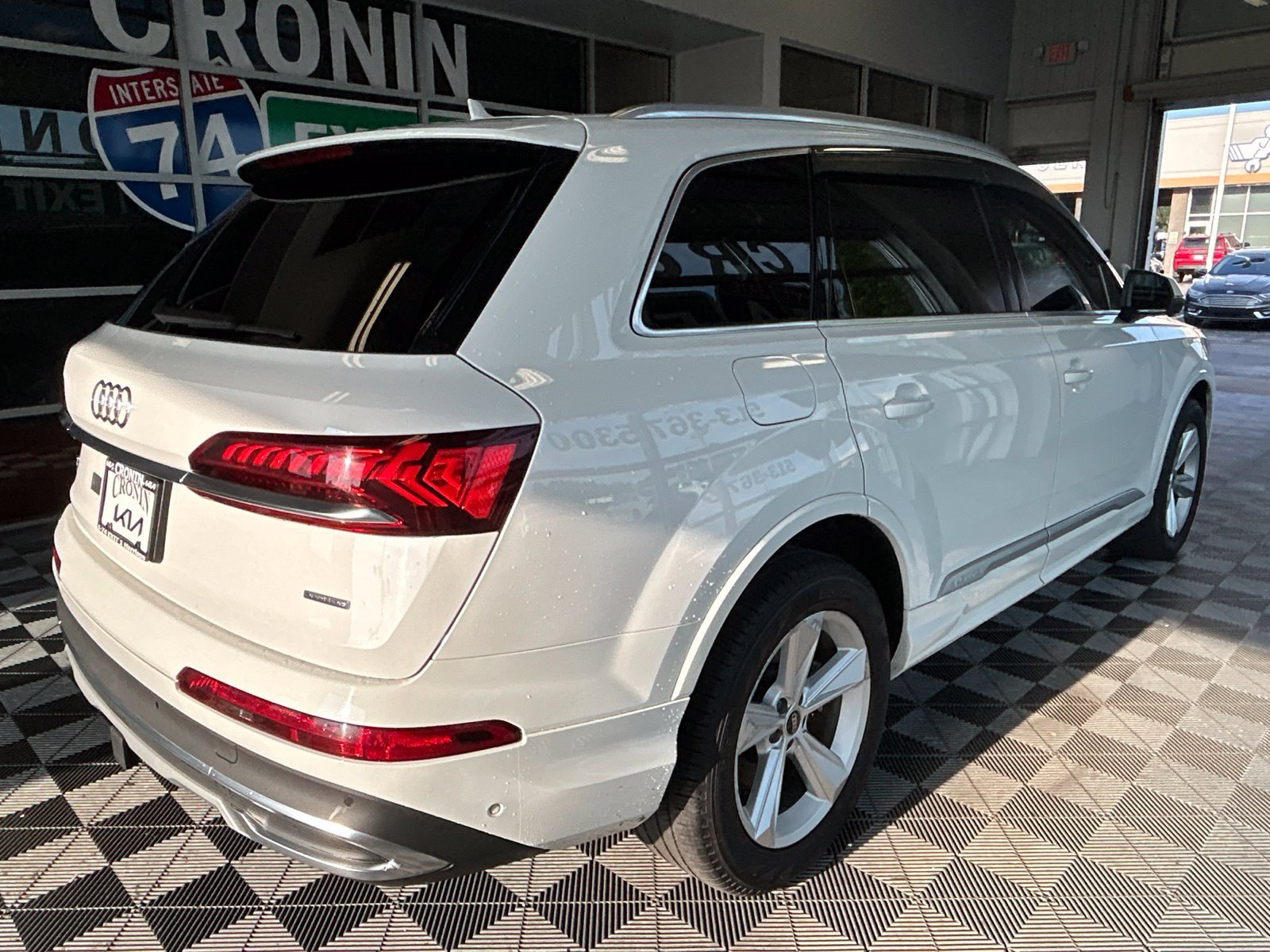 Used 2021 Audi Q7 3.0T Premium AWD/4WD image 6