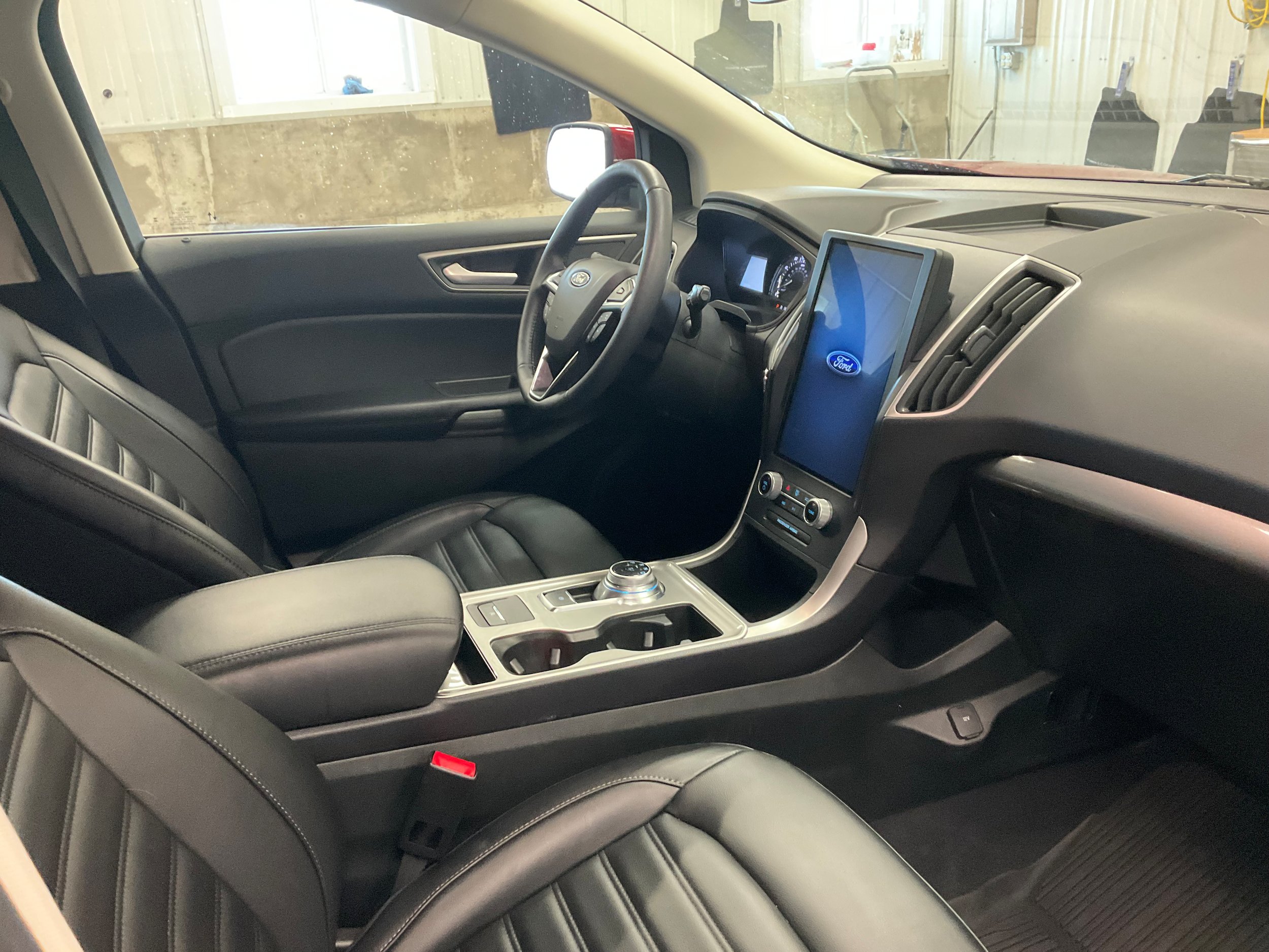 Used 2024 Ford Edge SEL w/ Convenience Package AWD/4WD image 31