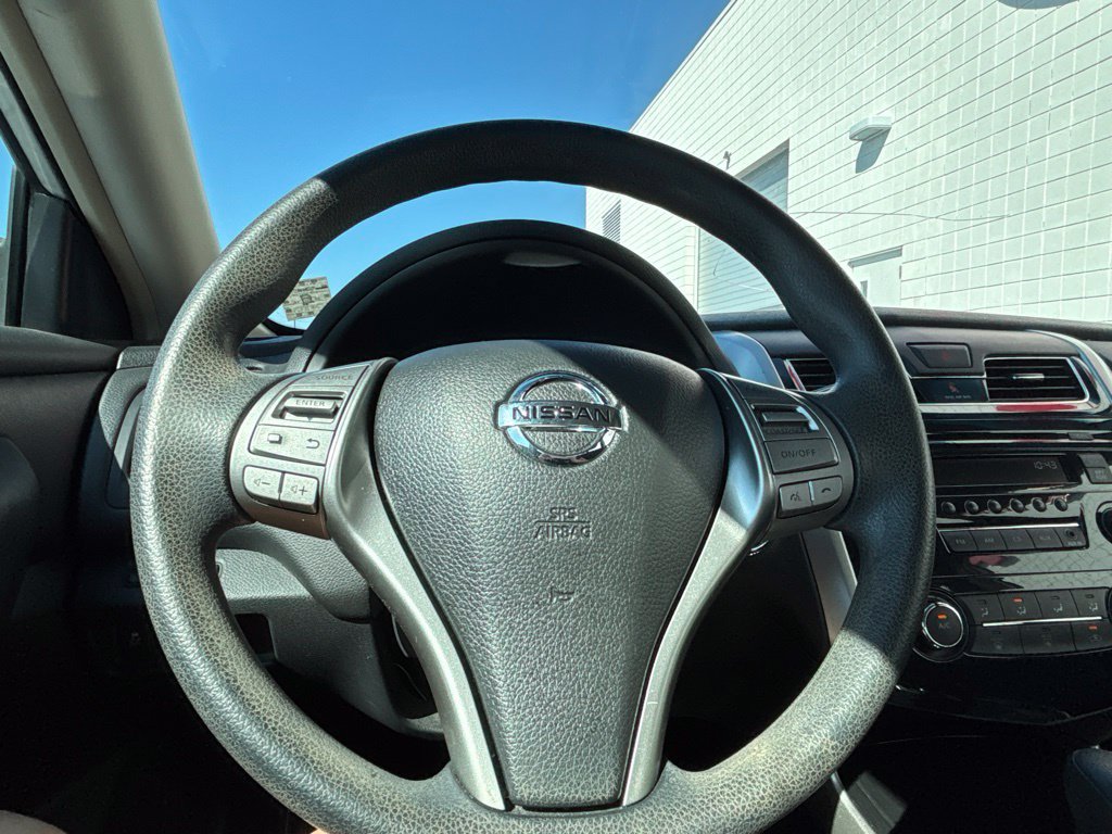Used 2013 Nissan Altima 2.5 S FWD image 19