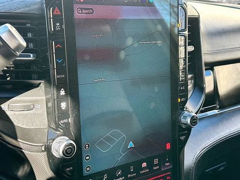 Used 2025 RAM 3500 Limited image 14