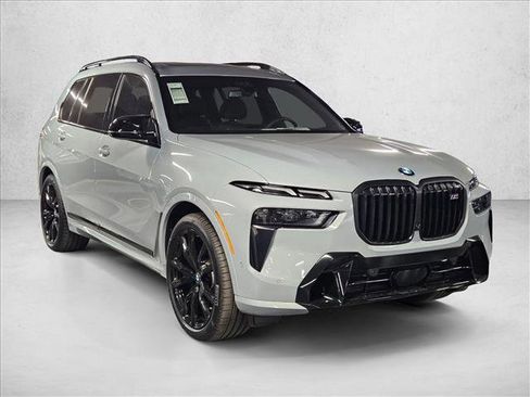 New 2025 BMW X7 M60i image 7