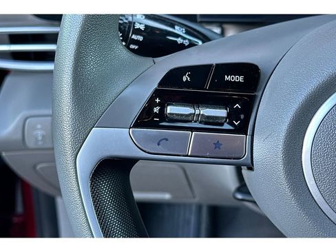 Used 2024 Hyundai Elantra SEL image 26