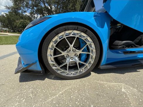 Used 2023 Chevrolet Corvette Z06 image 9