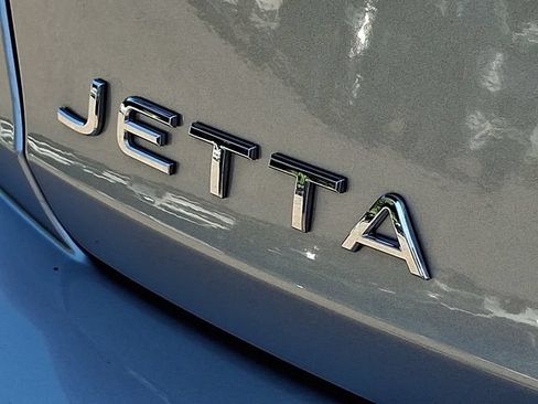 Certified 2024 Volkswagen Jetta SEL FWD image 31