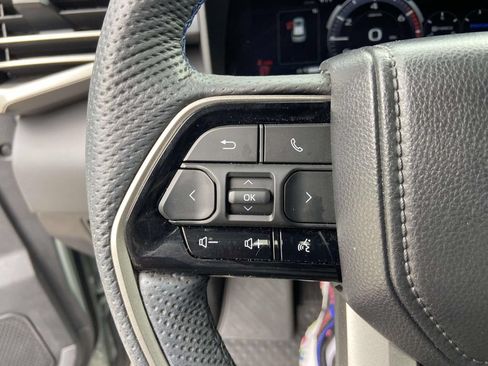 Used 2026 Toyota Sequoia Platinum AWD/4WD image 34