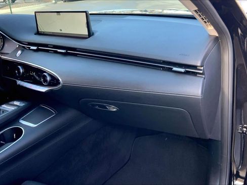 Used 2025 Genesis GV70 2.5T image 19