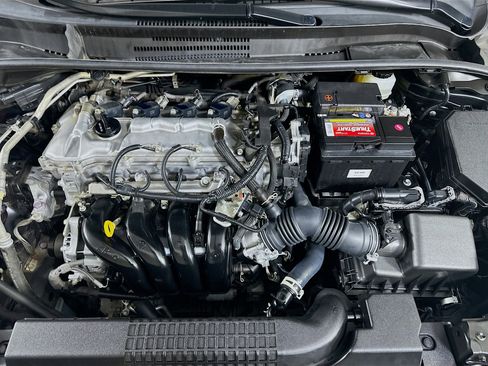 Used 2022 Toyota Corolla LE image 32