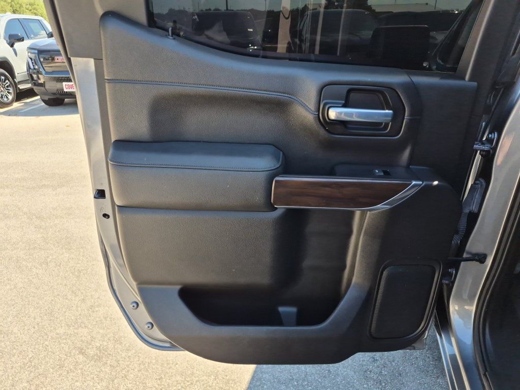 Used 2021 GMC Sierra 1500 SLT RWD image 35