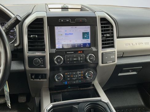 Certified 2021 Ford F250 Lariat w/ Lariat Value Package AWD/4WD image 8