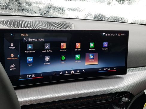 New 2025 BMW 330i xDrive Sedan w/ Premium Package image 11