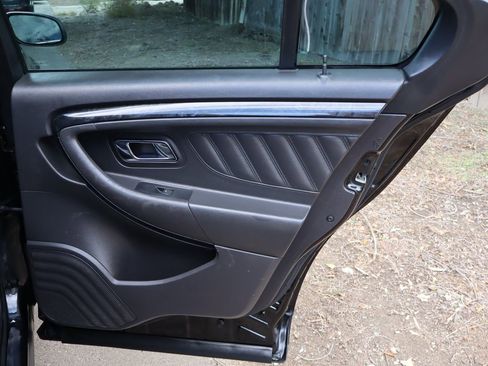 Used 2010 Ford Taurus Limited image 25