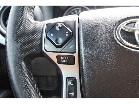 Used 2020 Toyota Tacoma SR5 image 17