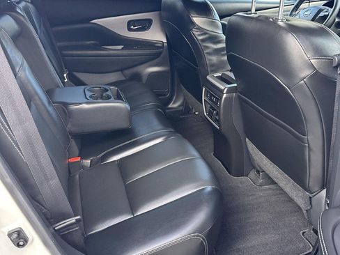 Used 2022 Nissan Murano SL image 16