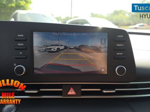 Used 2022 Hyundai Elantra SEL w/ Cargo Package FWD image 20