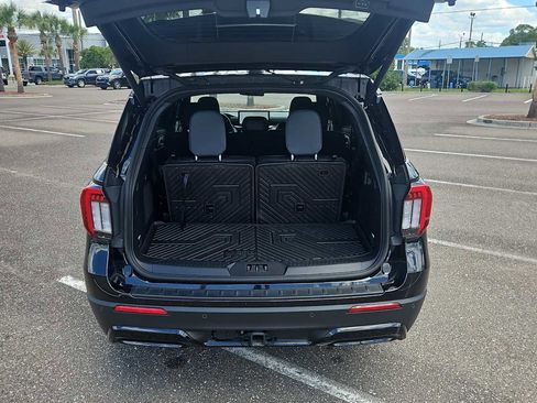 Used 2025 Ford Explorer ST-Line w/ ST-Line Street Pack AWD/4WD image 20