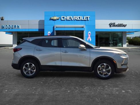 Certified 2024 Chevrolet Blazer LT w/ Convenience Package FWD image 6