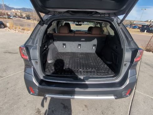 Used 2022 Subaru Outback Touring image 28