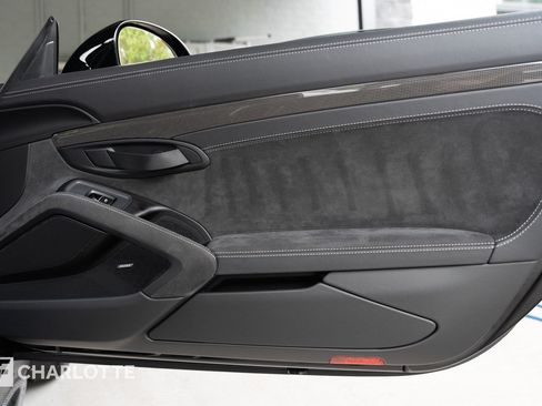 Used 2018 Porsche 911 GT2 RS RWD image 37