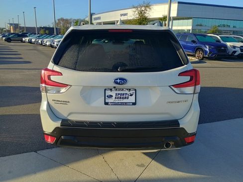 Used 2019 Subaru Forester Limited w/ Popular Package #3 image 6