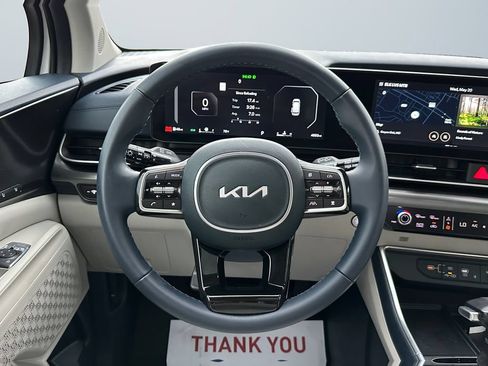 Certified 2026 Kia Carnival SX w/ SX Dark Edition Package FWD image 12