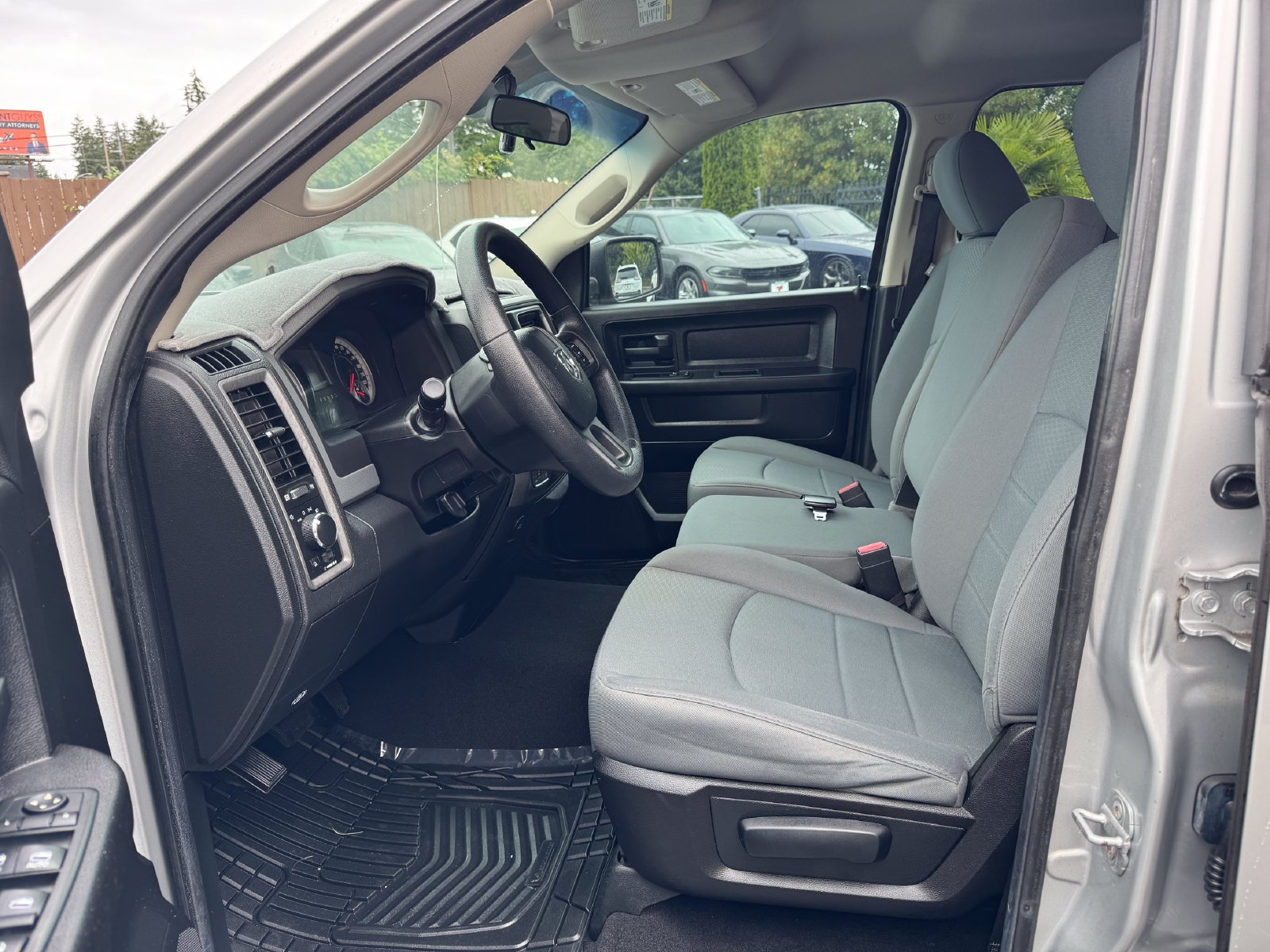 Used 2013 RAM 1500 Tradesman w/ Popular Equipment Group AWD/4WD image 9