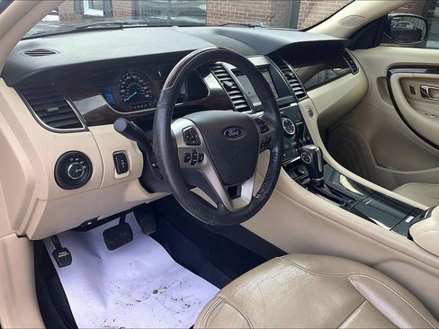 Used 2017 Ford Taurus Limited image 13